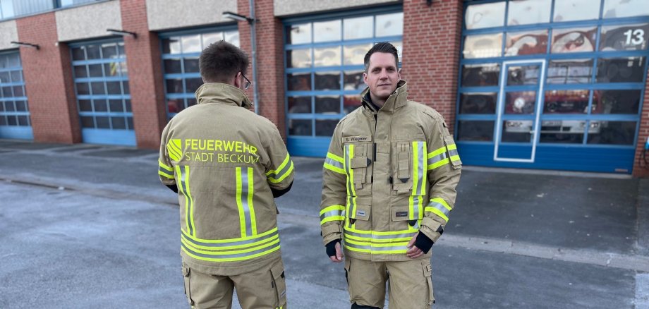 Protective suit for front and rear firefighting